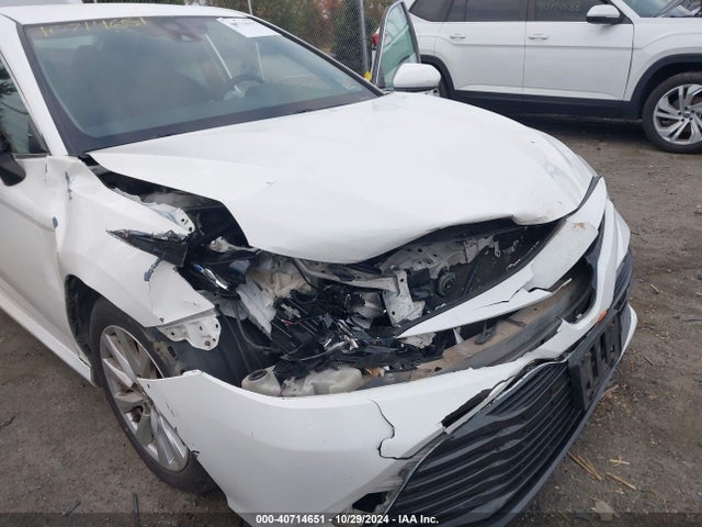 Toyota CAMRY LE 2019 4T1B11HK6KU258239 Image 6