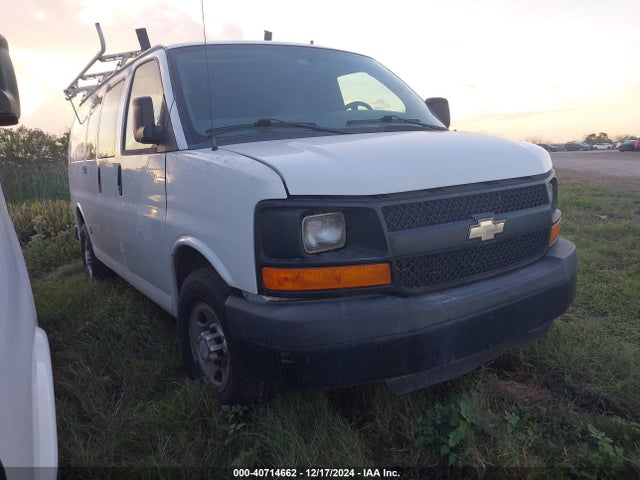 Chevrolet Express 2500 Work Van 2015 1GCWGFCF3F1196155 Image 1