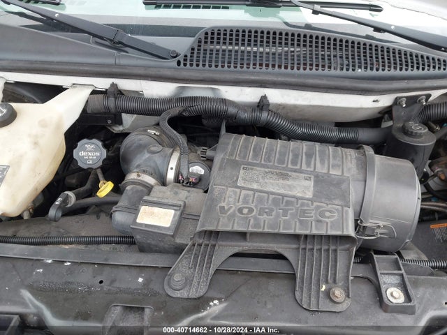 Chevrolet Express 2500 Work Van 2015 1GCWGFCF3F1196155 Image 10
