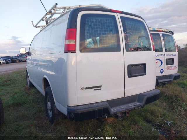 Chevrolet Express 2500 Work Van 2015 1GCWGFCF3F1196155 Image 3