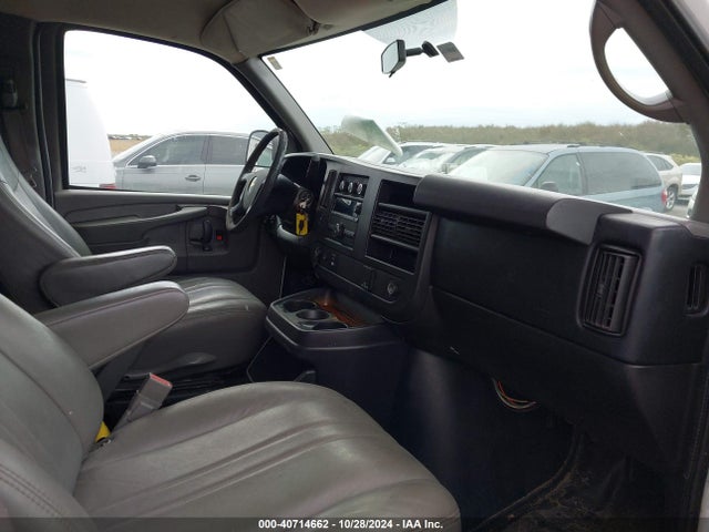 Chevrolet Express 2500 Work Van 2015 1GCWGFCF3F1196155 Image 5