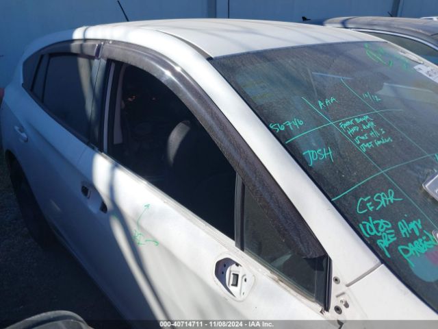 4S3GTAA61H3703728 Subaru Impreza 2.0i
