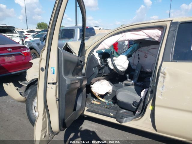 5TFAX5GN7HX090555 Toyota Tacoma Sr5