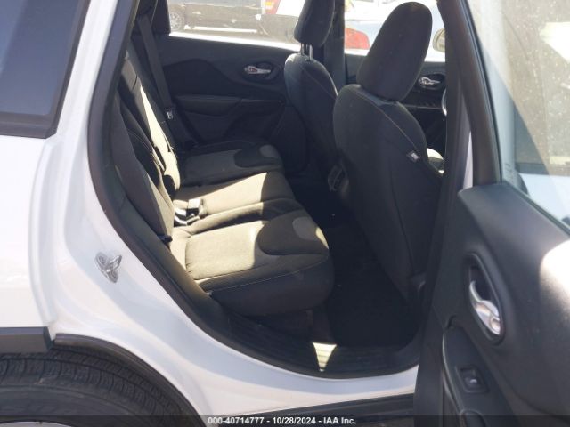 1C4PJMAB0GW263373 Jeep Cherokee Sport