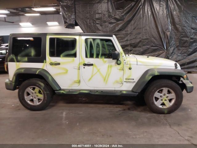 1C4BJWDGXHL726183 Jeep Wrangler Unlimited Sport 4x4