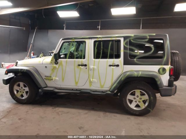 1C4BJWDGXHL726183 Jeep Wrangler Unlimited Sport 4x4