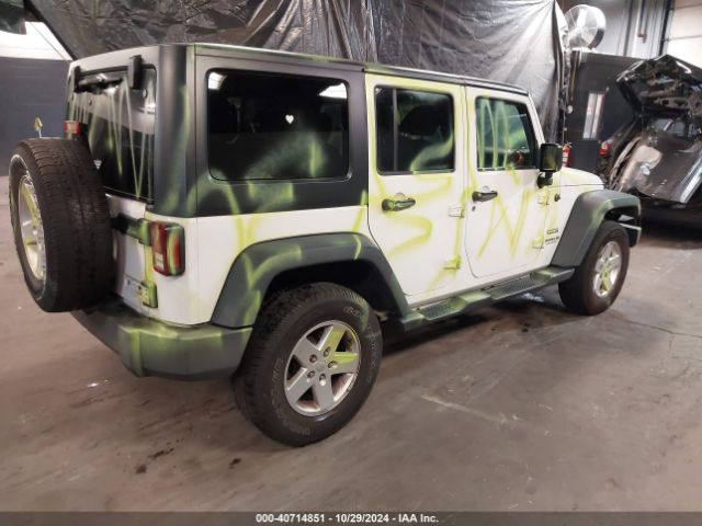 1C4BJWDGXHL726183 Jeep Wrangler Unlimited Sport 4x4