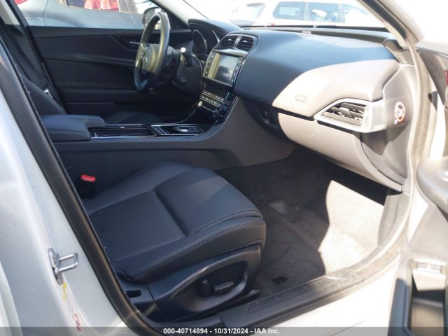 SAJAD4FX9JCP23464 Jaguar Xe 25t Premium