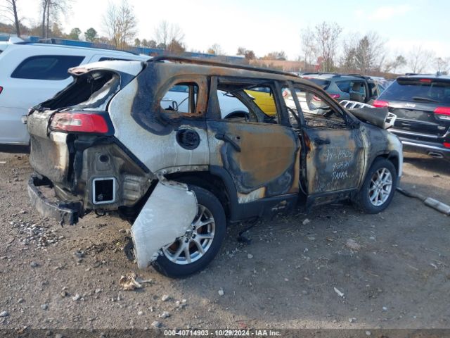 1C4PJMABXGW193879 Jeep Cherokee Sport