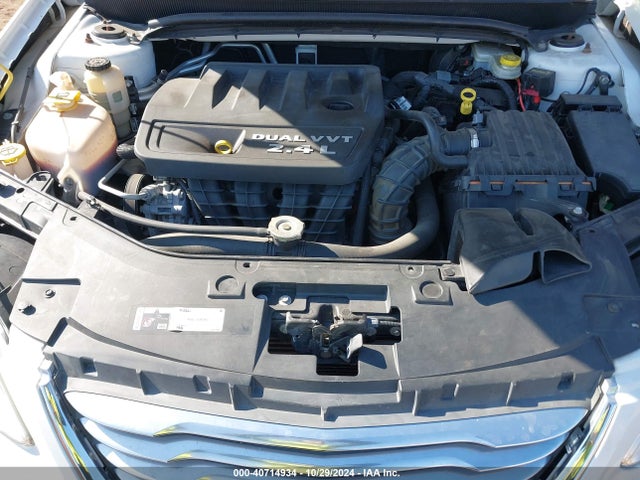 Chrysler 200 LX 2014 1C3CCBAB5EN123601 Image 10
