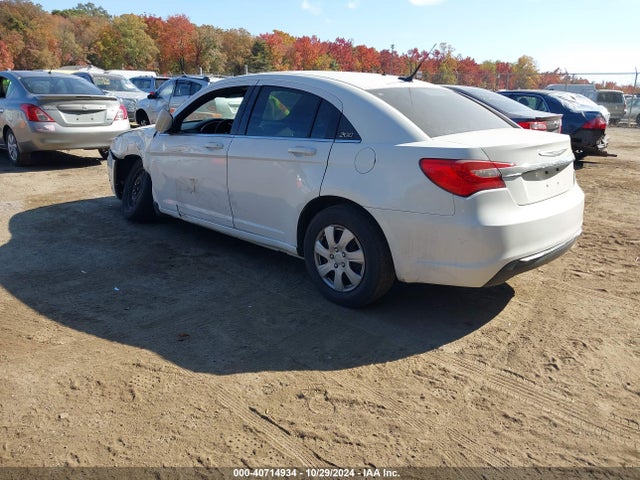 Chrysler 200 LX 2014 1C3CCBAB5EN123601 Image 3