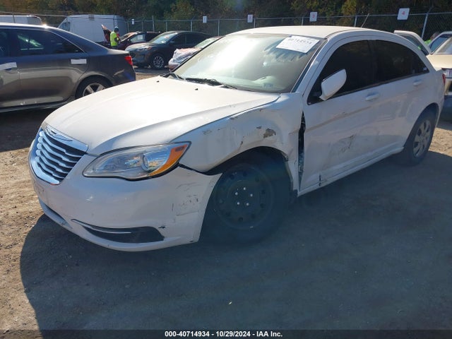 Chrysler 200 LX 2014 1C3CCBAB5EN123601 Image 6