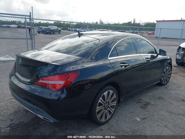 Mercedes-Benz CLA 250 2018 WDDSJ4EB1JN662977 Image 4