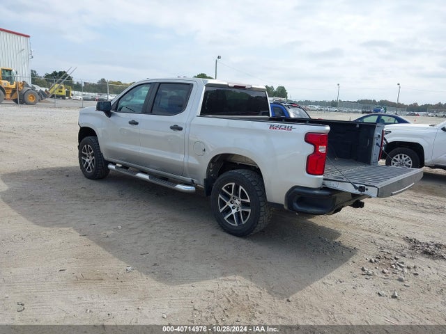 Chevrolet Silverado 1500 Custom Trail Boss 2019 3GCPYCEF2KG219336 Image 3