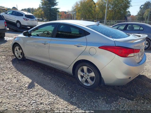 Продажа на аукционе авто 2013 Hyundai Elantra Gls, vin: 5NPDH4AEXDH414312, номер лота: 40715158