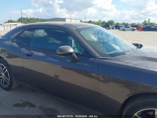 2C3CDZGG5KH541671 Dodge Challenger Sxt Awd