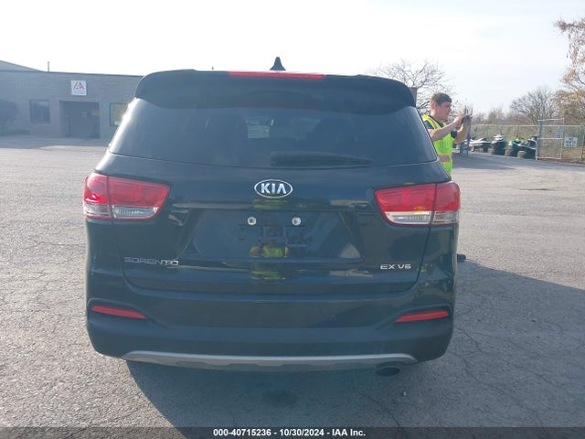 KIA Sorento 3.3l Ex 2018 5XYPHDA53JG350081 Image 16