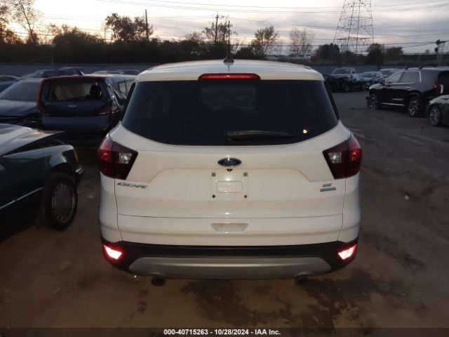 1FMCU0GD0KUB52846 Ford ESCAPE SE
