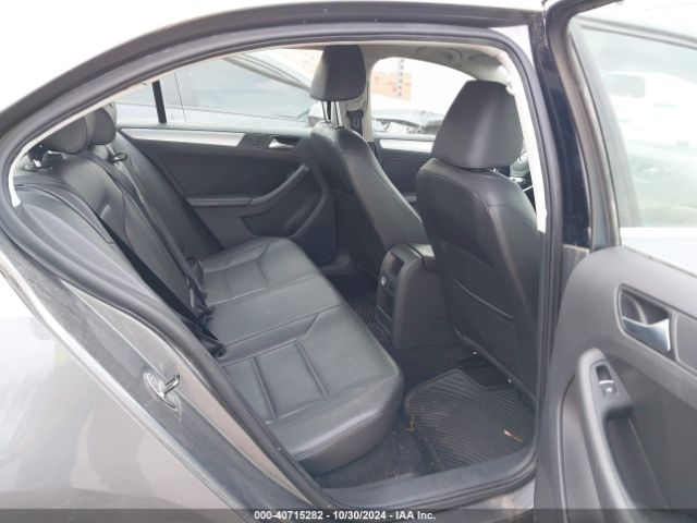 3VWD17AJ5EM203529 Volkswagen Jetta 1.8t Se