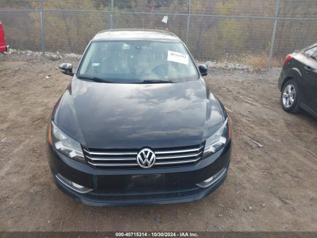 1VWBT7A35FC036918 Volkswagen Passat 1.8t Se