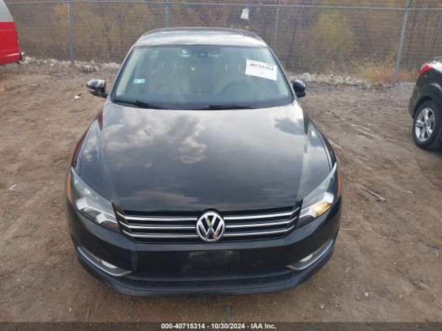 1VWBT7A35FC036918 Volkswagen Passat 1.8t Se