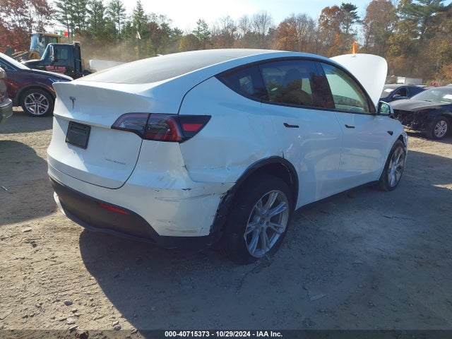 2023 TESLA MODEL Y 7SAYGDEEXPF876275 Photo 3