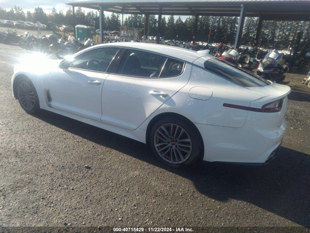 KIA Stinger 2018 KNAE15LA1J6034657 Image 3