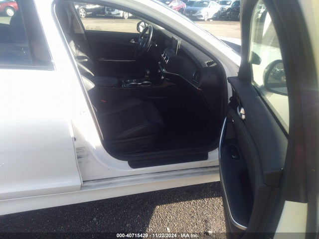 KIA Stinger 2018 KNAE15LA1J6034657 Image 5