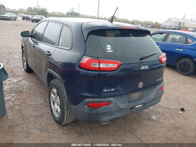 1C4PJMAB1FW522693 Jeep Cherokee Sport