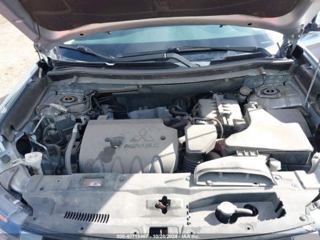 2016 MITSUBISHI OUTLANDER JA4AZ3A32GZ065467 Photo 9