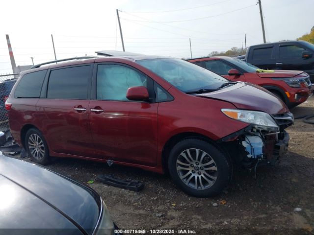 5TDYZ3DC1KS005299 Toyota Sienna Xle 8 Passenger