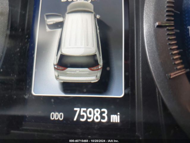 5TDYZ3DC1KS005299 Toyota Sienna Xle 8 Passenger
