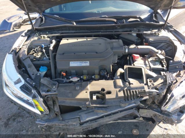 1HGCR3F95HA017572 Honda Accord Touring V6