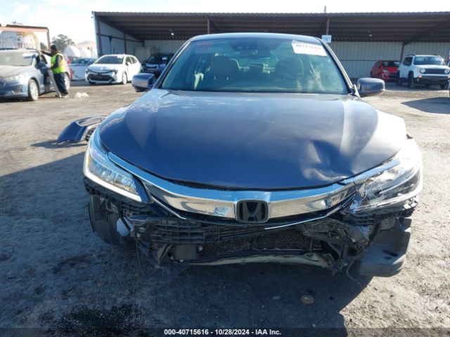 1HGCR3F95HA017572 Honda Accord Touring V6