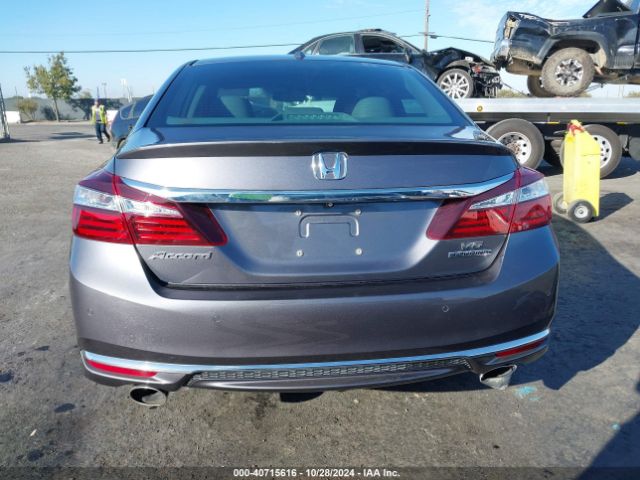 1HGCR3F95HA017572 Honda Accord Touring V6
