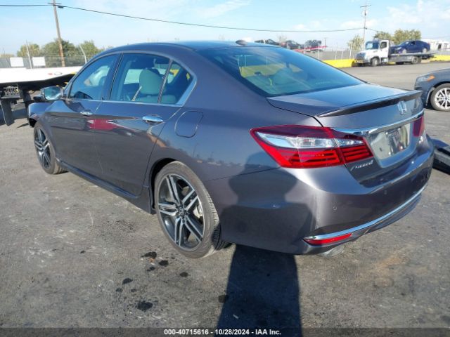 1HGCR3F95HA017572 Honda Accord Touring V6