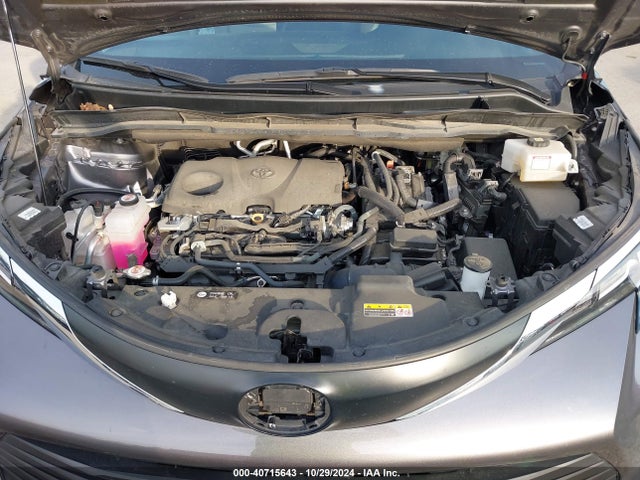5TDBRKEC1PS139431 Toyota SIENNA LE