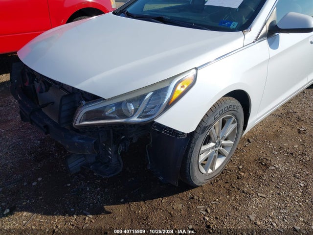 Hyundai SONATA SE 2015 5NPE24AF1FH200780 Image 18