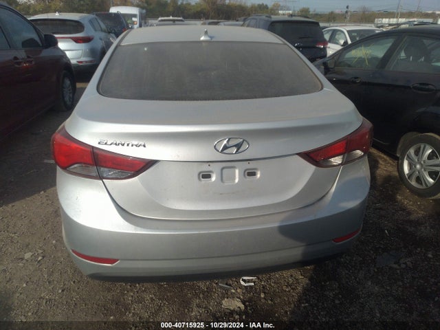 Hyundai ELANTRA SE 2015 5NPDH4AE2FH621845 Image 16
