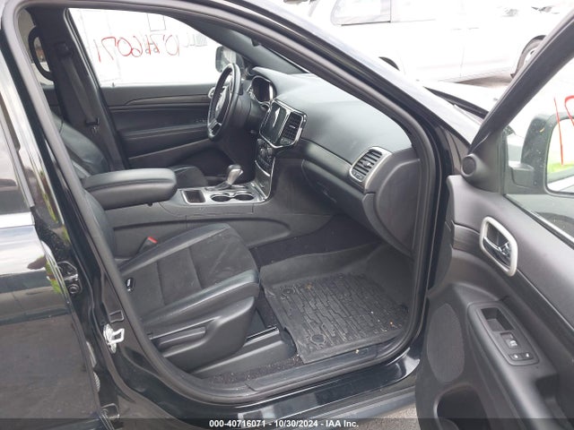 1C4RJFAG4MC676667 Jeep Grand Cherokee Laredo X 4x4