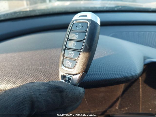 5NPLS4AG8MH017163 Hyundai ELANTRA SEL
