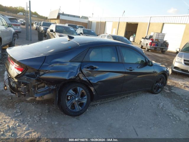 5NPLS4AG8MH017163 Hyundai ELANTRA SEL