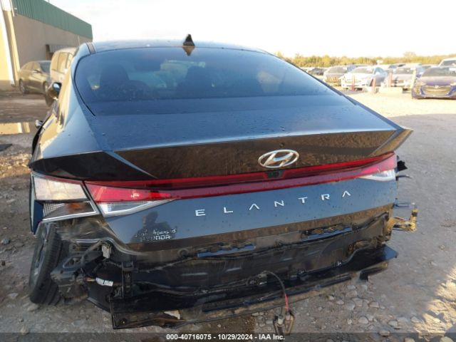 5NPLS4AG8MH017163 Hyundai ELANTRA SEL