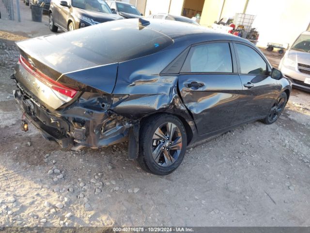 5NPLS4AG8MH017163 Hyundai ELANTRA SEL