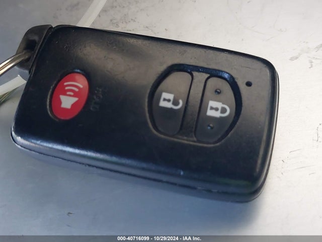 Toyota Prius Two 2015 JTDKN3DU6F0478117 Image 11