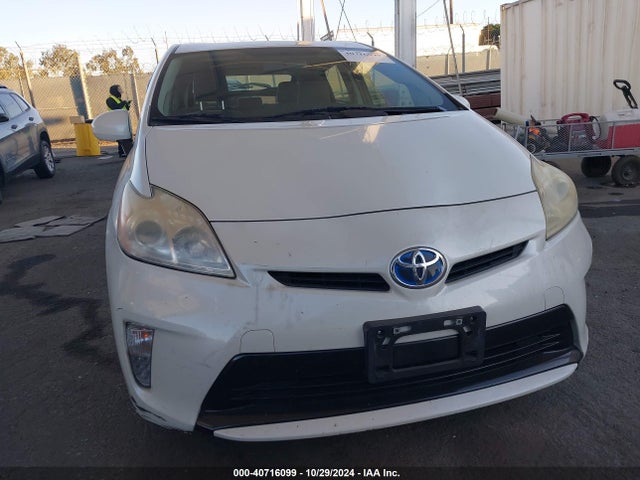 Toyota Prius Two 2015 JTDKN3DU6F0478117 Image 12