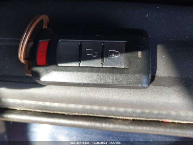 JA4AZ3A3XGZ053406 Mitsubishi Outlander Se