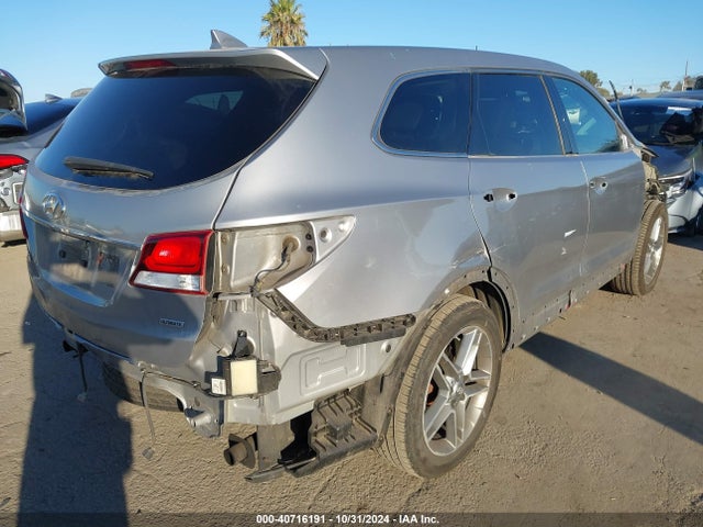 Hyundai Santa Fe Se Ultimate 2017 KM8SR4HF8HU181850 Image 4