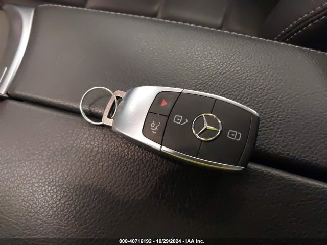55SWF8DB6KU301975 Mercedes-Benz C 300