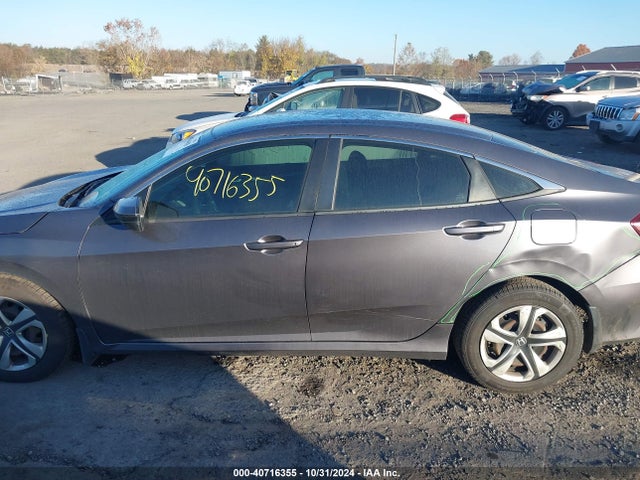 Продаж на аукціоні авто 2018 Honda Civic Lx, vin: 19XFC2F5XJE043821, номер лоту: 40716355